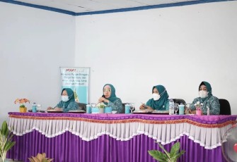 Pembinaan oleh ketua TP PKK Provinsi Bengkulu, di aula Kantor Camat Taba Pananjung, Bengkulu Tengah