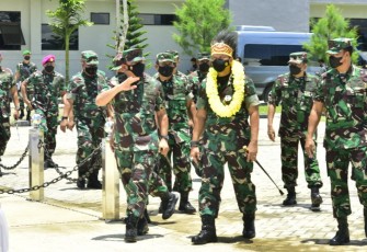 Pangkogabwilhan III Sambangi Koarmada III