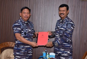 Alih Bina KRI Tarakan-905