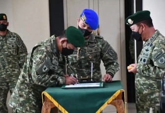 Penyerahan Jabatan Irdivif 3 Kostrad dan Sertijab Kaajen Divif 3 Kostrad