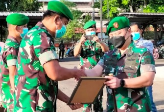 Terima Reward dari Dandim 0502/JU, Peltu Darto