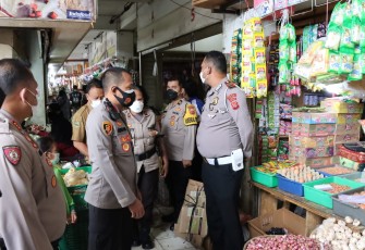 Sidak Stok dan Harga Minyak Goreng Jelang Bulan Puasa di Pasar Lembang
