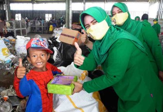 Dharma Pertiwi Koorcab Purwokerto Daerah D, Gelar Jum'at Berkah Ibu Hetty Andika Perkasa 