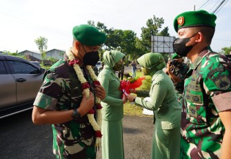 Penyambutan Danrem  071/Wijayakusuma 