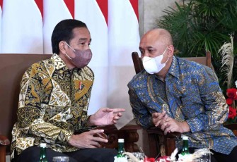 Presiden Jokowi Minta Target Transformasi Digital Terpenuhi