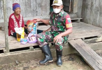 Wujud Kepedulian, Koramil 1015-12/Parenggean Salurkan Bantuan Sembako 