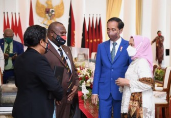 Presiden Jokowi dan PM Marape Bahas Peningkatan Kerja Sama Indonesia-PNG