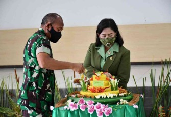 Persit KCK PD XVIII/Kasuari Gelar Perayaan HUT Persit ke-76 