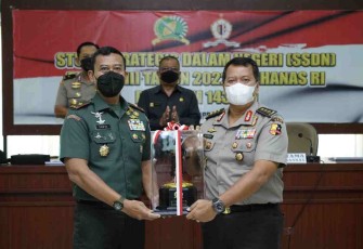 Danrem 143/HO Terima Siswa Studi Strategis Dalam Negeri PPRA LXIII Lemhannas RI Tahun 2022 