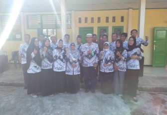 Foto bersama siswa SMPN 8 Kaur