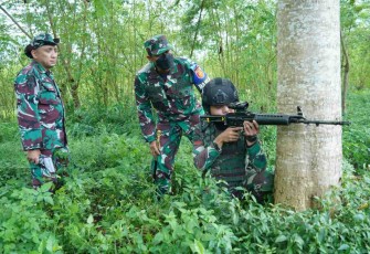 Pangdivif 2 Kostrad Buka Latihan Penyiapan Pratugas Satgas Yonif Raider 514/SY/9/2 Kostrad