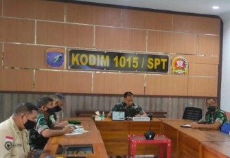 Dandim 1015/Sampit Mengikuti Video Conference dengan Kasrem 102/Pjg