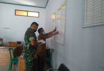 Jalin Kerjasama, Babinsa Kendal Komsos Dengan Perangkat Desa