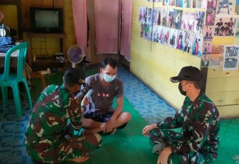 Sambangi warga di perbatasan berikan pengobatan gratis. Minggu (24/4/2022)