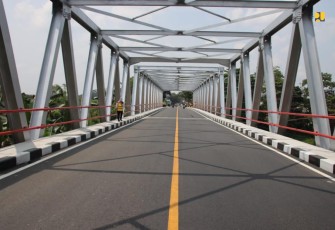 Jembatan Ciujung Baru provinsi Banten sudah dibuka setelah perbaikan. Senin (25/4/2022)
