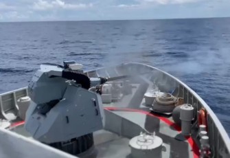 Test tembak meriam 30 mm KRI jajaran Koarmada III. Kamis (28/4/2022)