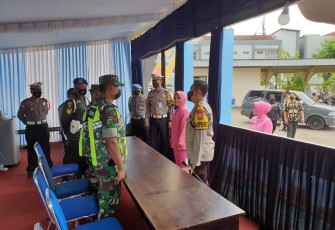 Anggota Kodim 0801/Pacitan terlibat Pam siaga Idul Fitri 2022. Jum'at (29/4/2022)