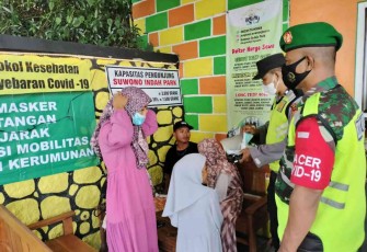 Serka Mulyadi himbau warga patuhi prokes di lokasi wisata. Selasa (03/05/2022)