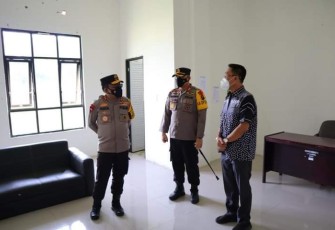 Bupati Labuhanbatu Selatan saat menyambut kunjungan Kapolda Sumut, Sabtu (7/5/2022) 