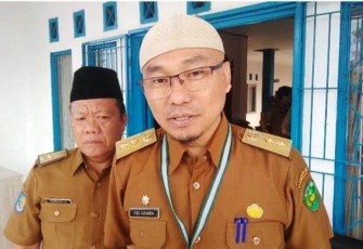 Kepala BPKAD Kota Bengkulu,Yudi Susanda saat diwawancara. Foto/Dok