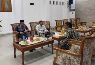 Dandim (kemeja biru) silaturahmi bersama Bupati Pacitan. Selasa (10/05/2022)