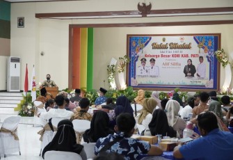Bupati Haryanto saat menghadiri Halal Bi Halal Koni 