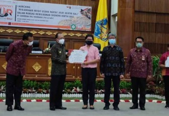 Gubernur Bali launching Jamkrida Bali Mandara di Wisma Sabha Utama. Jum'at (13/05/2022)