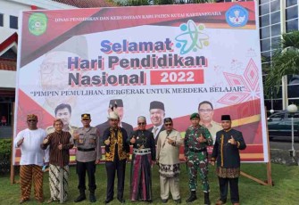Foto bersama usai upacara Hardiknas. Jum'at (13/05/2022)