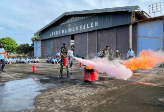 Personel lanud MUS latihan pemadam kebakaran. Jum'at (13/05/2022)