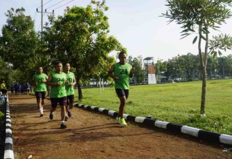 Lari putaran salah satu test garjas prajurit Kodim 0805/Ngawi. Selasa (17/05/2022)