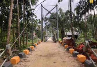 Jembatan gantung SORONG di kecamatan Kuta Cot Glie Aceh Besar
