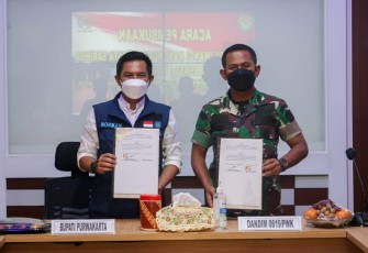 Pj. Sekda Purwakarta Norman Nugraha (kiri) dan Dandim 0619/Purwakarta Letkol Arm Krisrantau Hermawan.
