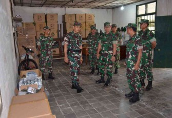 Pengarahan Danrem 073 dalam kunjungan ke Denbekang IV-04-03