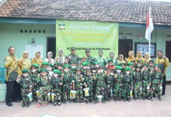 Danrem 081/DSJ Tinjau TK Kartika IV-20 