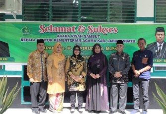 Pisah sambut Kepala Kantor Kementerian Agama Labuhanbatu, Jumat (27/5/2022).