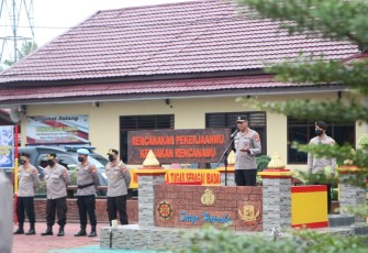 Wakapolda Bengkulu Brigjen Pol Drs Umardani, saat memimpin apel pagi di lapangan Satya Haprabu, Polres Rejang Lebong, Selasa (31/5/2022).