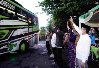 Bupati Pati Haryanto melepas 727 calon jemaah haji