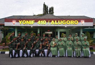 Poto bersama saat Danrem 073/Mkt kunjungan kerja di Yonif 410/Alg