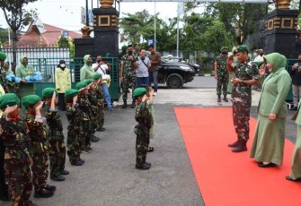 Kunjungan Danrem 073/Mkt disambut Tentara Minion Yonif 410/Alg
