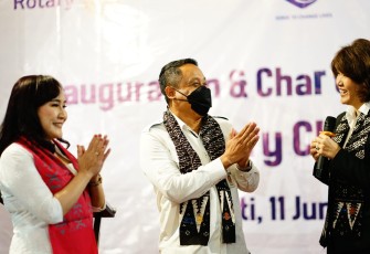 Wabup Safin diangkat menjadi anggota kehormatan Rotary Club 