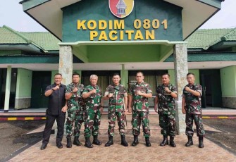 Foto bersama dengan Tim Pengawasan Internal Itjen Kemhan