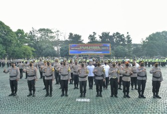 Foto bersama usai apel gelar pasukan operasi patuh Lodaya di Mapolda Jabar