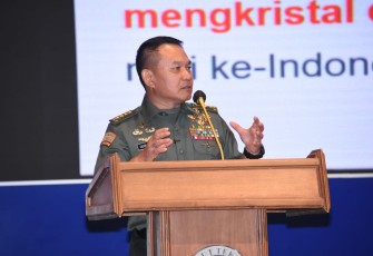 Kasad saat memberikan kuliah umum di ITB Bandung