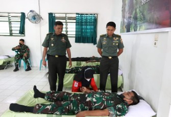 Donor darah prajurit Korem 023/KS sambut HUT Ke-72 Kodam I/BB