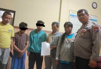 Tertunduk lesu dua pemuda curi 1 kg cabai diproses melalui jalur mediasi Polsek Srengat