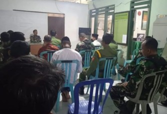 Pembekalan anggota Linmas tingkatkan SDM di aula Koramil 01/Pacitan
