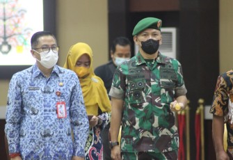 Dandim saat Hadiri Pelantikan Ketua Dekranasda Provinsi Kalteng 