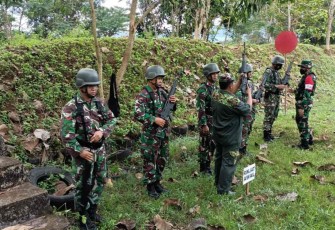 Latihan tembak prajurit Kodim 0801/Pacitan 