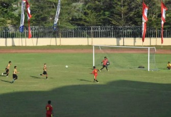 Jual beli serangan hari ke 3 pertandingan liga santri di Madiun