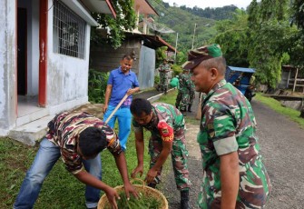 Korem 023/KS galakkan Jum'at bersih dan bebaskan lingkungan dari sampah